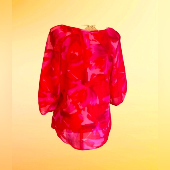 Ann Taylor LOFT sheer red pink floral ruffle front
SIZE Small - Picture 3 of 6